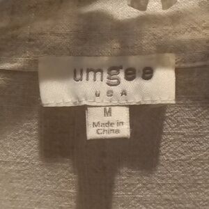 Umgee beige knotted front frayed sleeve blouse w crocheted floral lace Sz Med